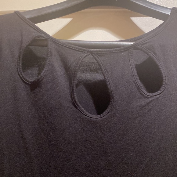 Emerald black top size medium EUC - Picture 2 of 5